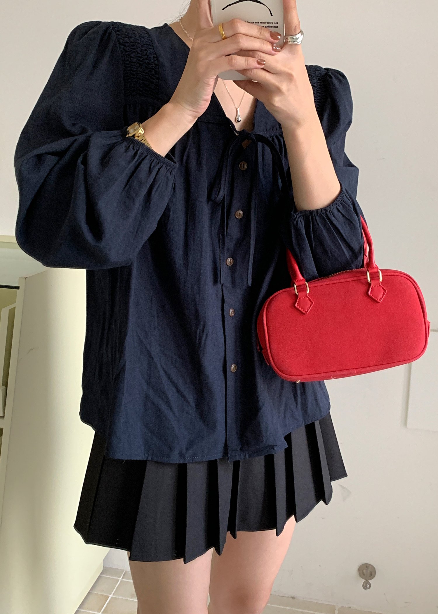 (DEFECT) Gracie Puffy Long Sleeve Blouse in Navy Blue