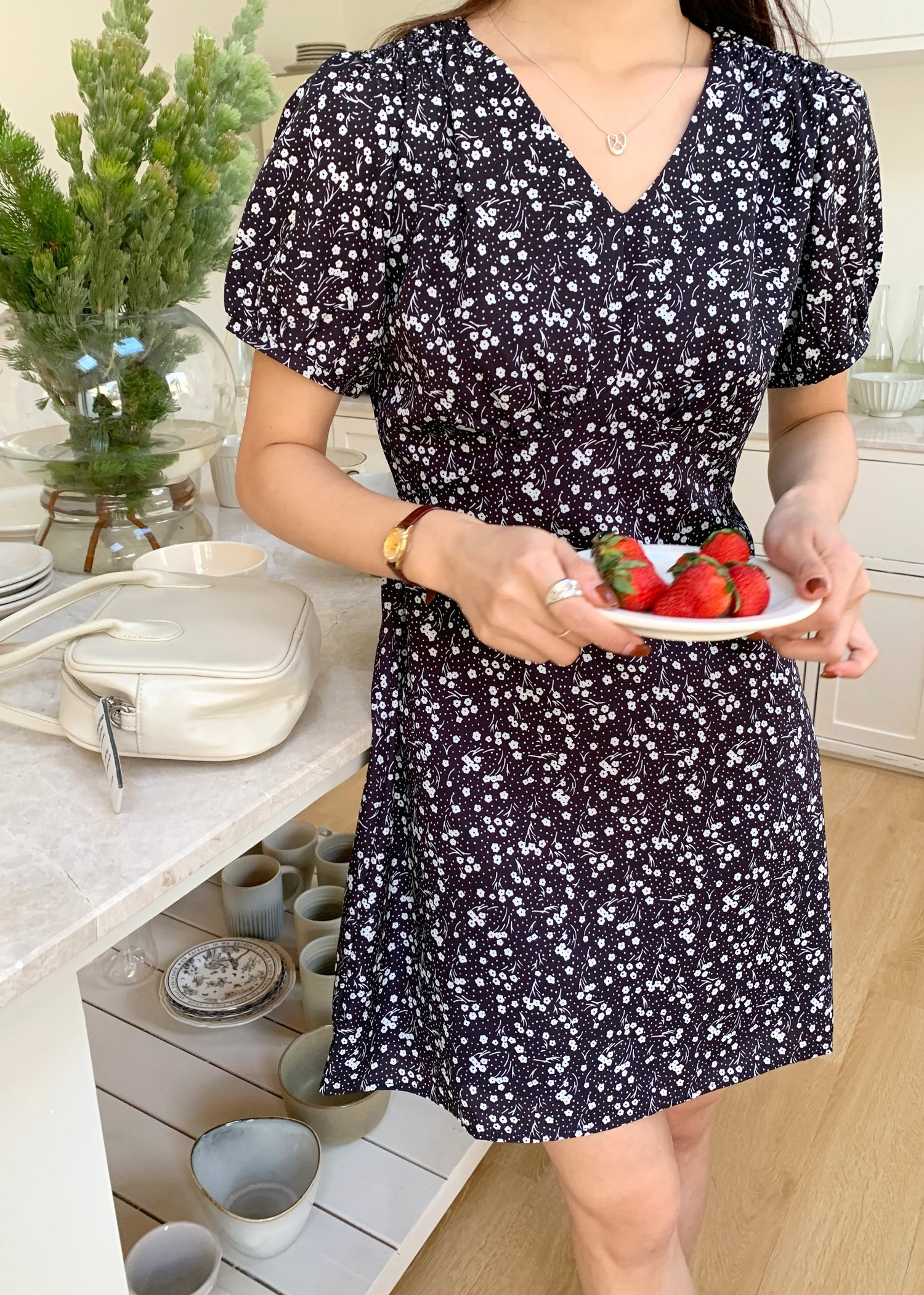 (DEFECT) Le' Reve Floral Mini Dress in Black