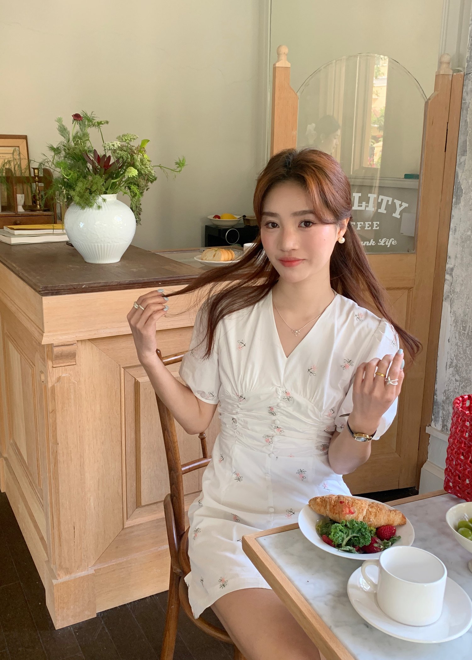 Clara Embroidery Floral Dress in White