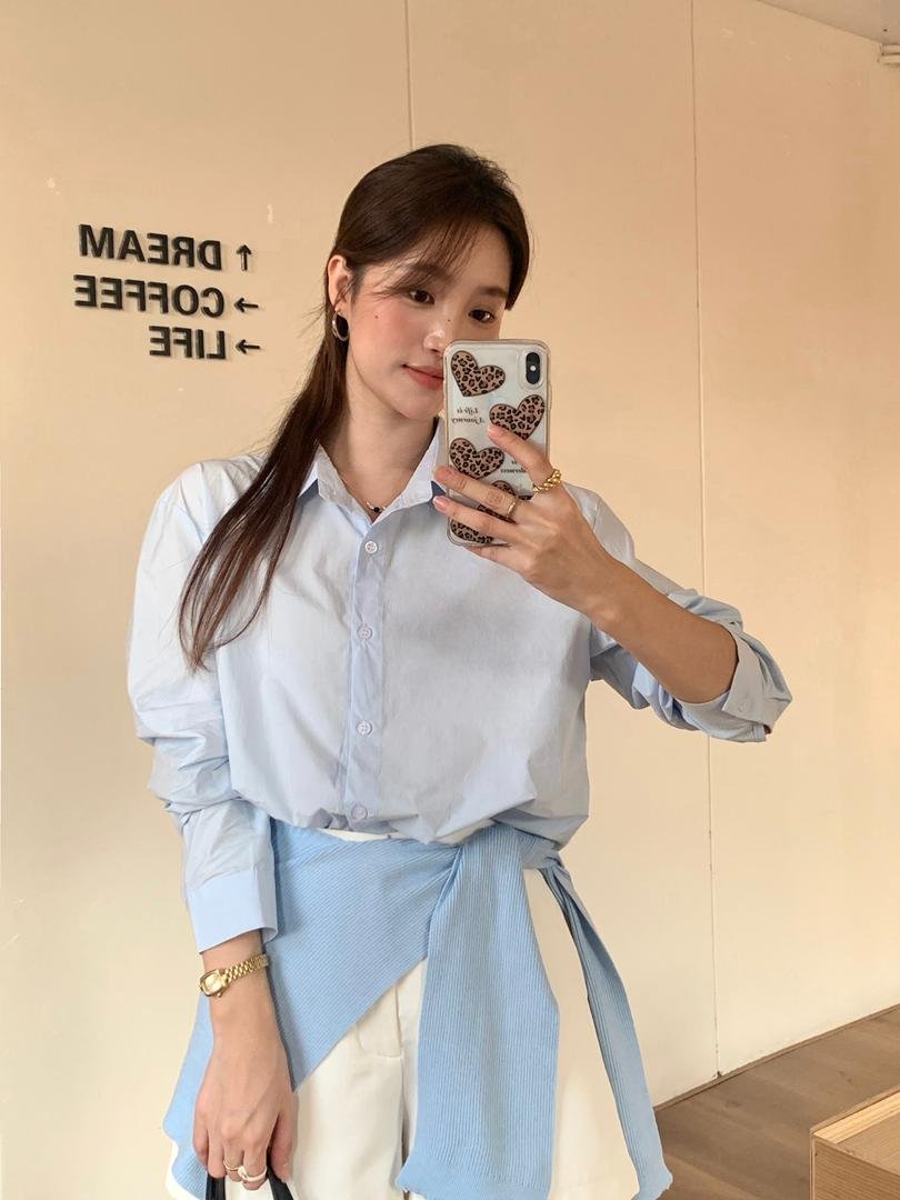 (DEFECT) Laure Everyday Blouse in Blue