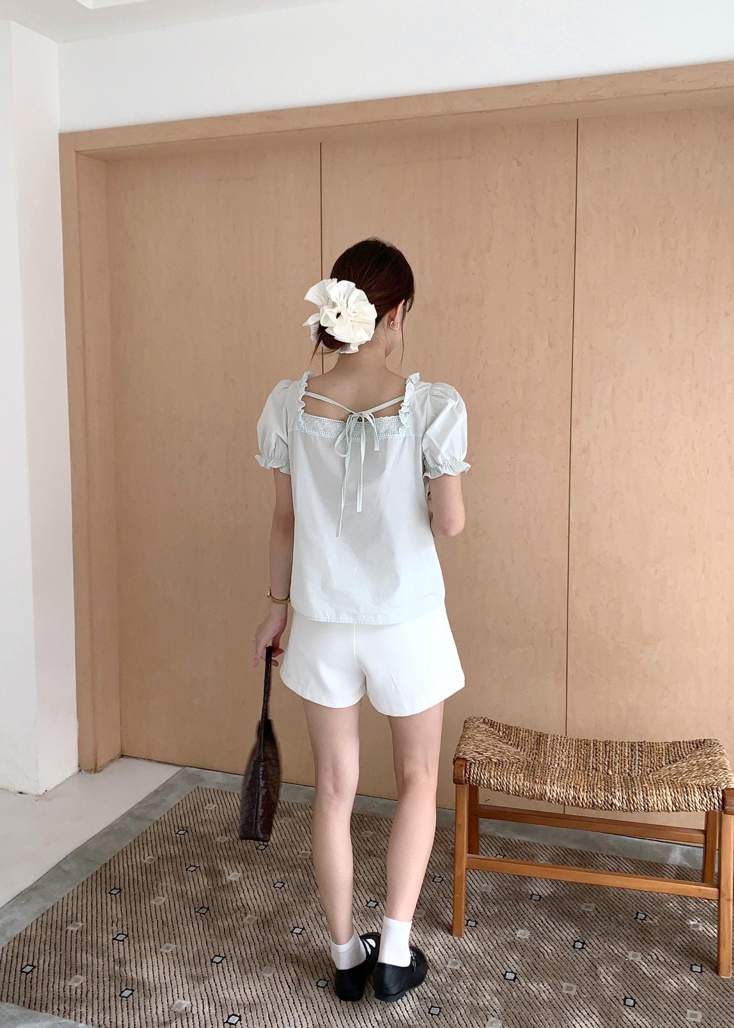 (DEFECT) Hannah Garden Lacey Top in Milk Green