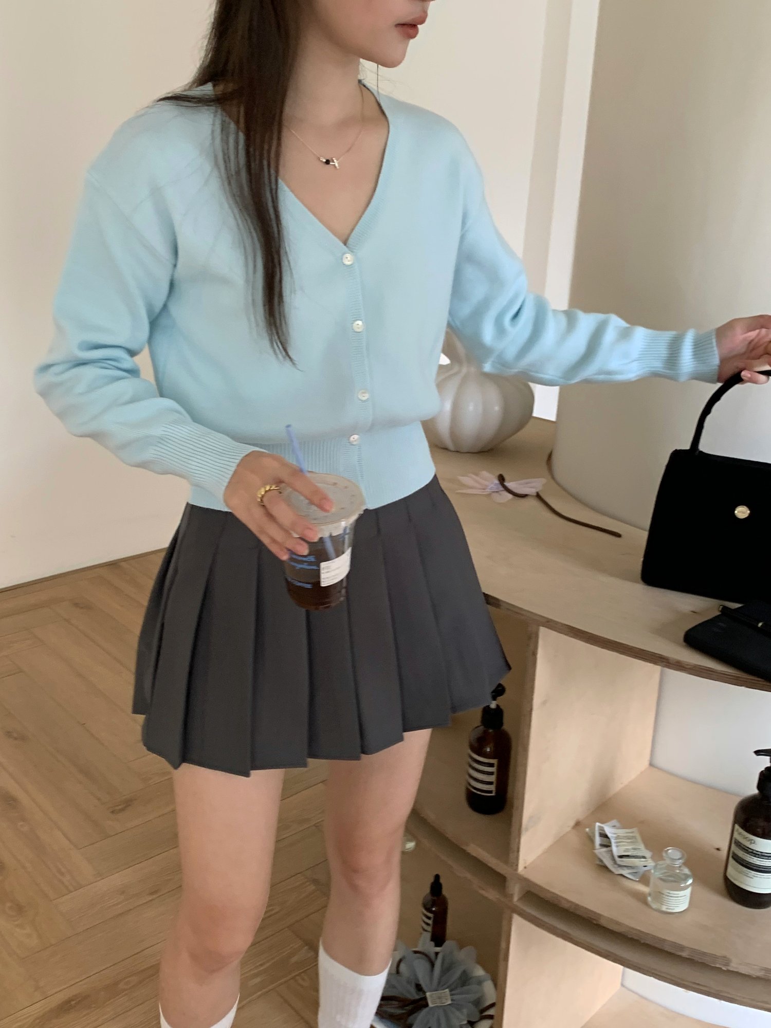 (DEFECT) Elena Long Sleeve Knit Top in Blue