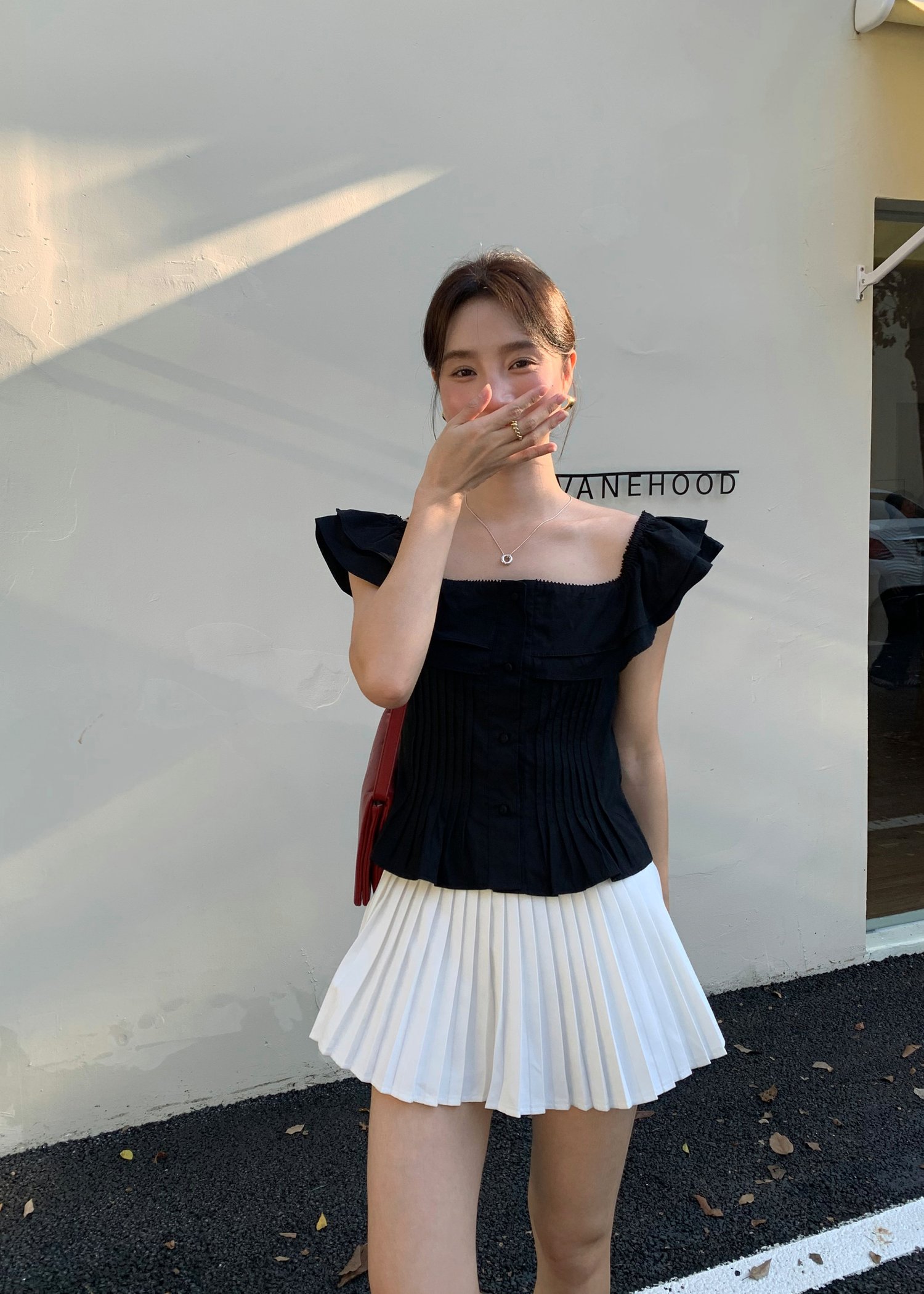 Lana Ruffle Pleated Top in Black