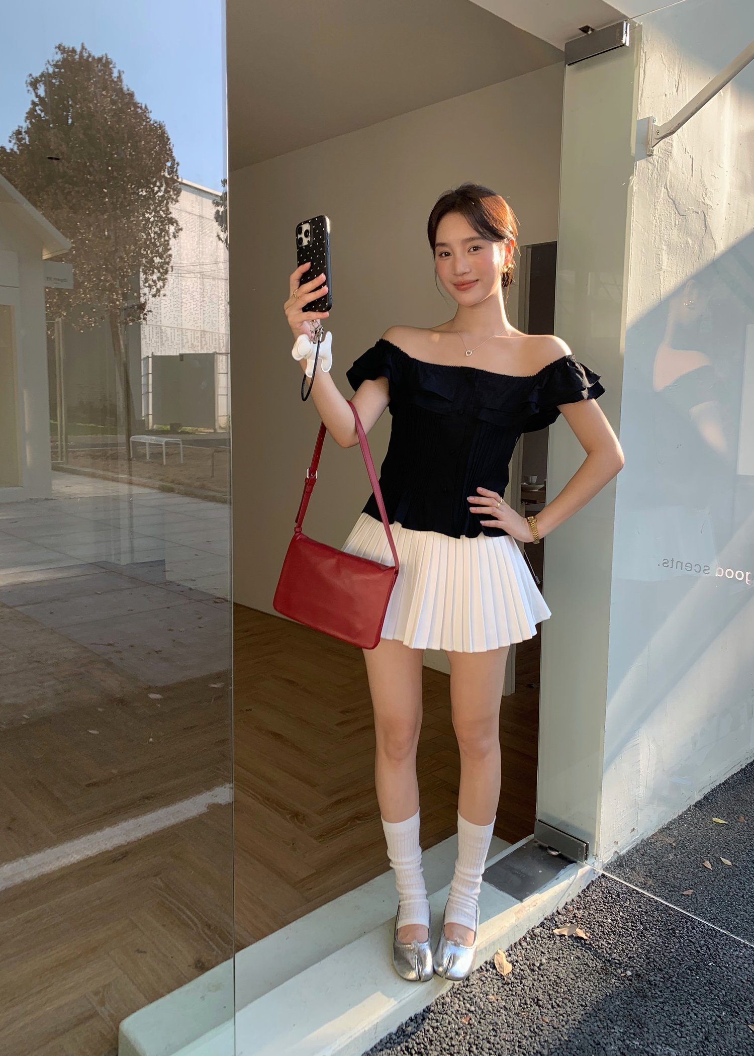 Lana Ruffle Pleated Top in Black