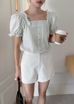 (DEFECT) Hannah Garden Lacey Top in Milk Green