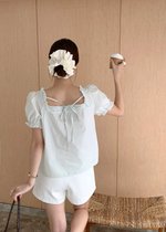 (DEFECT) Hannah Garden Lacey Top in Milk Green