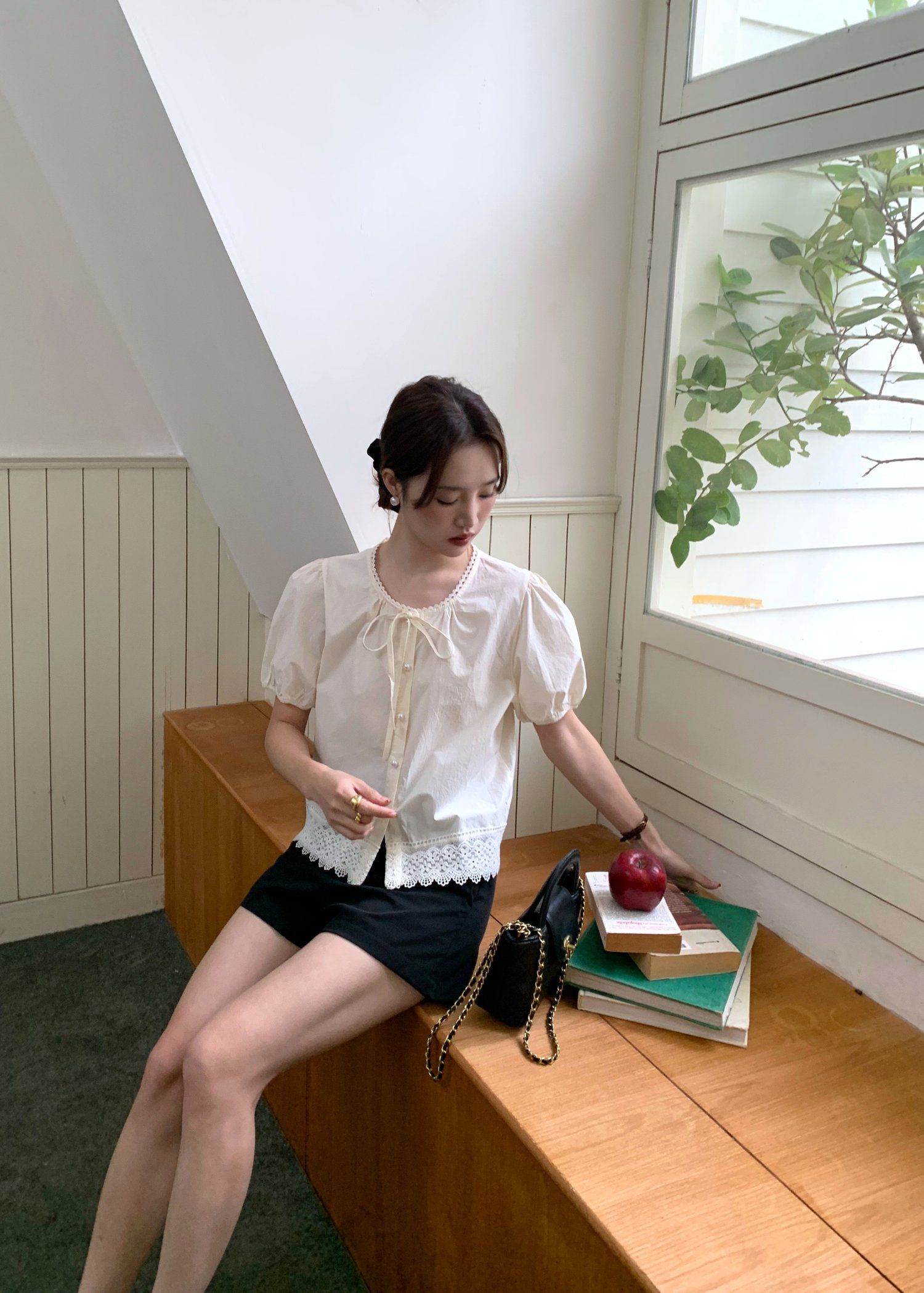 (DEFECT) Carine Lacey Pearl Buttoned Blouse in Butter