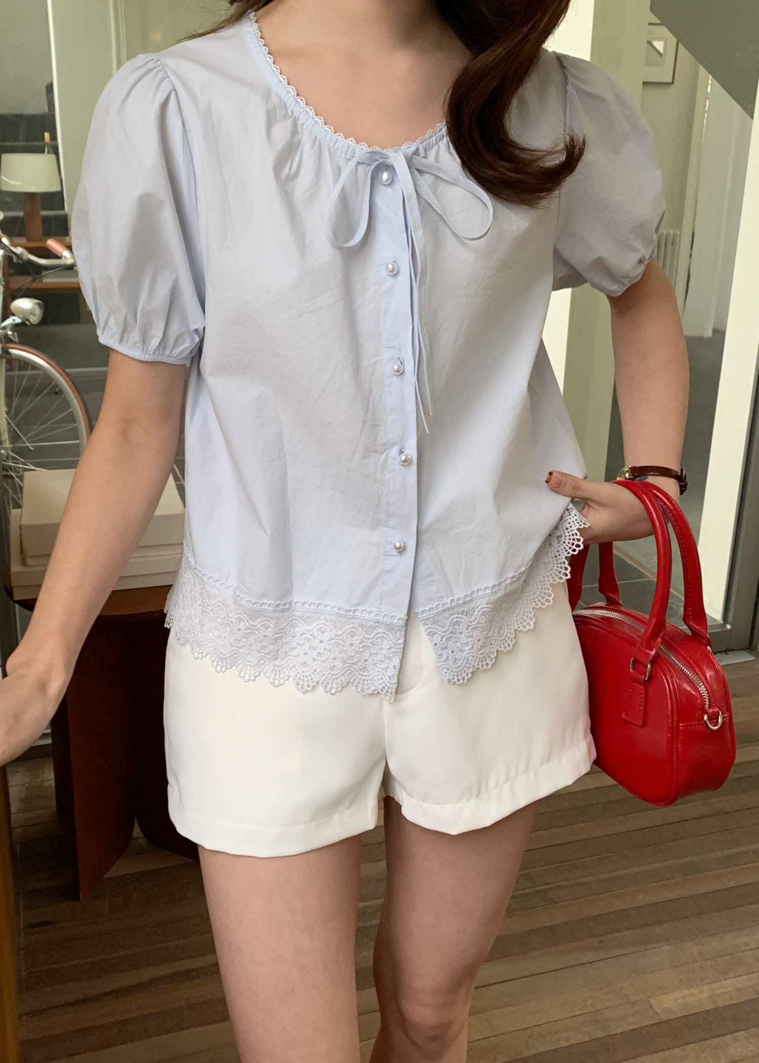 (DEFECT) Carine Lacey Pearl Buttoned Blouse in Blue
