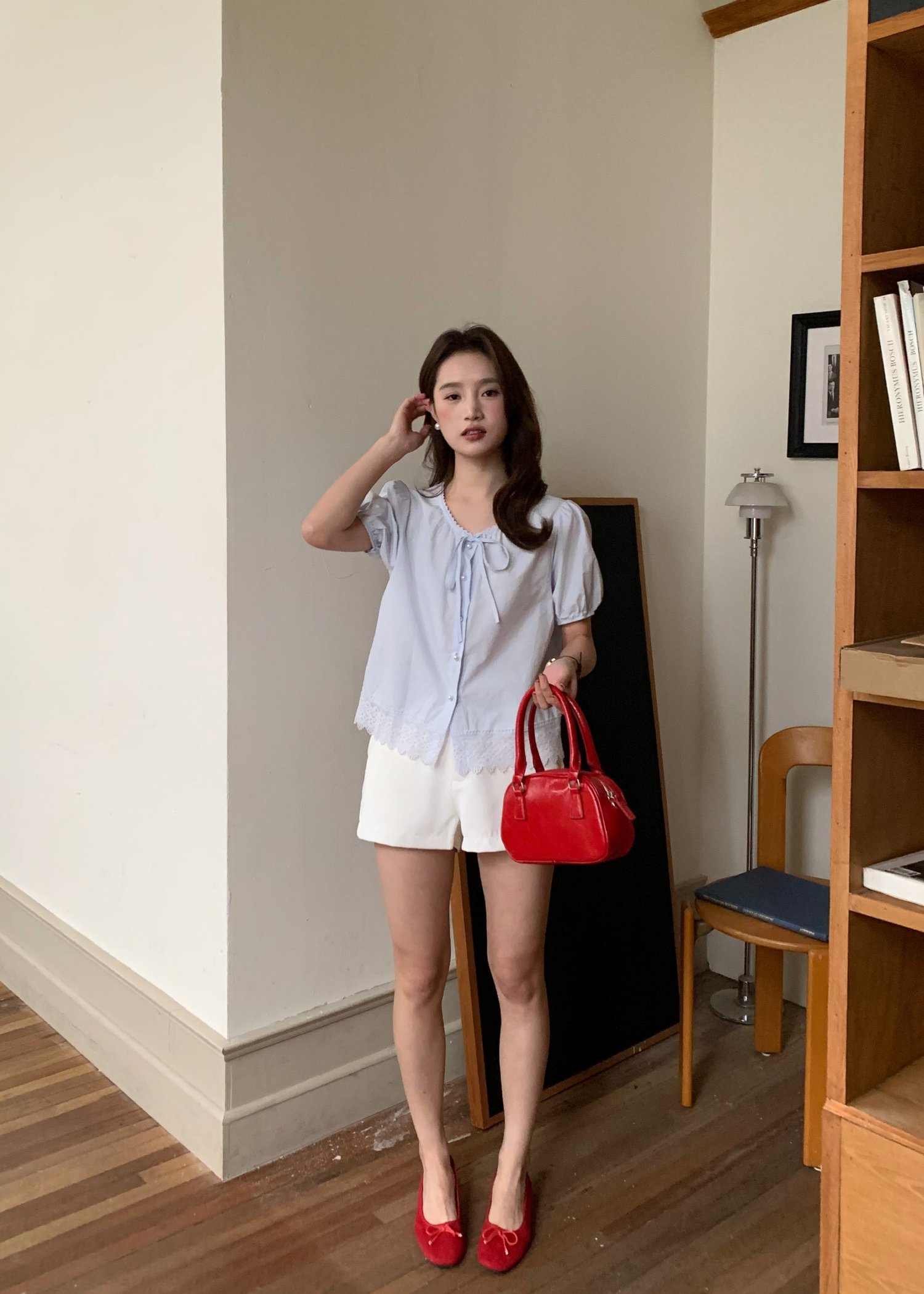 (DEFECT) Carine Lacey Pearl Buttoned Blouse in Blue