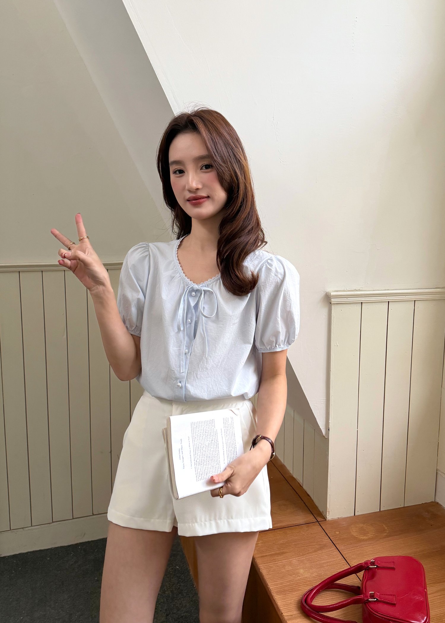 (DEFECT) Carine Lacey Pearl Buttoned Blouse in Blue