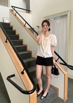 (DEFECT) Carine Lacey Pearl Buttoned Blouse in Butter