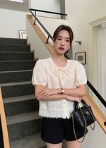 (DEFECT) Carine Lacey Pearl Buttoned Blouse in Butter