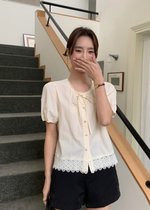 (DEFECT) Carine Lacey Pearl Buttoned Blouse in Butter