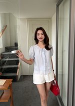 (DEFECT) Carine Lacey Pearl Buttoned Blouse in Blue