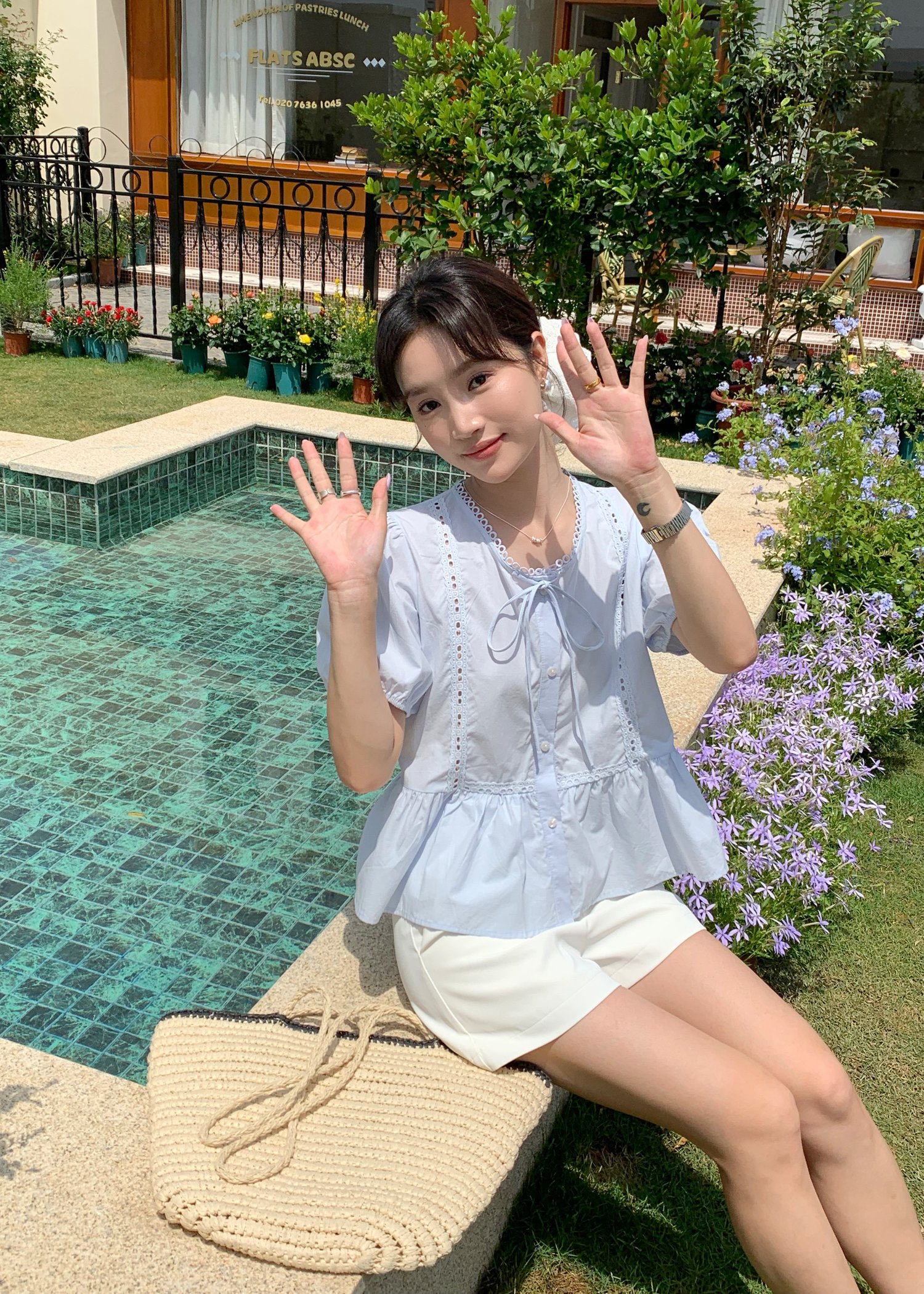 Your Everyday Classic Short in White