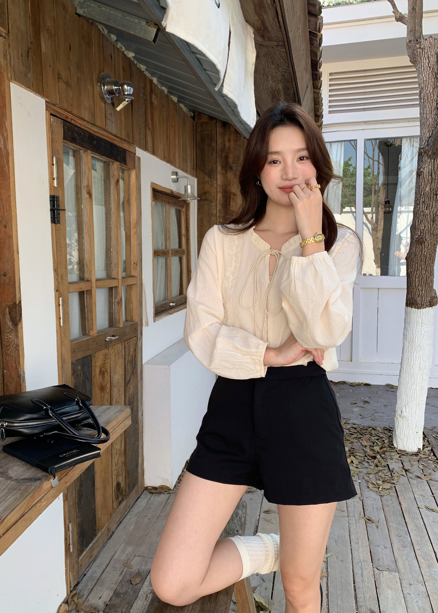 Your Everyday Classic Short in Black