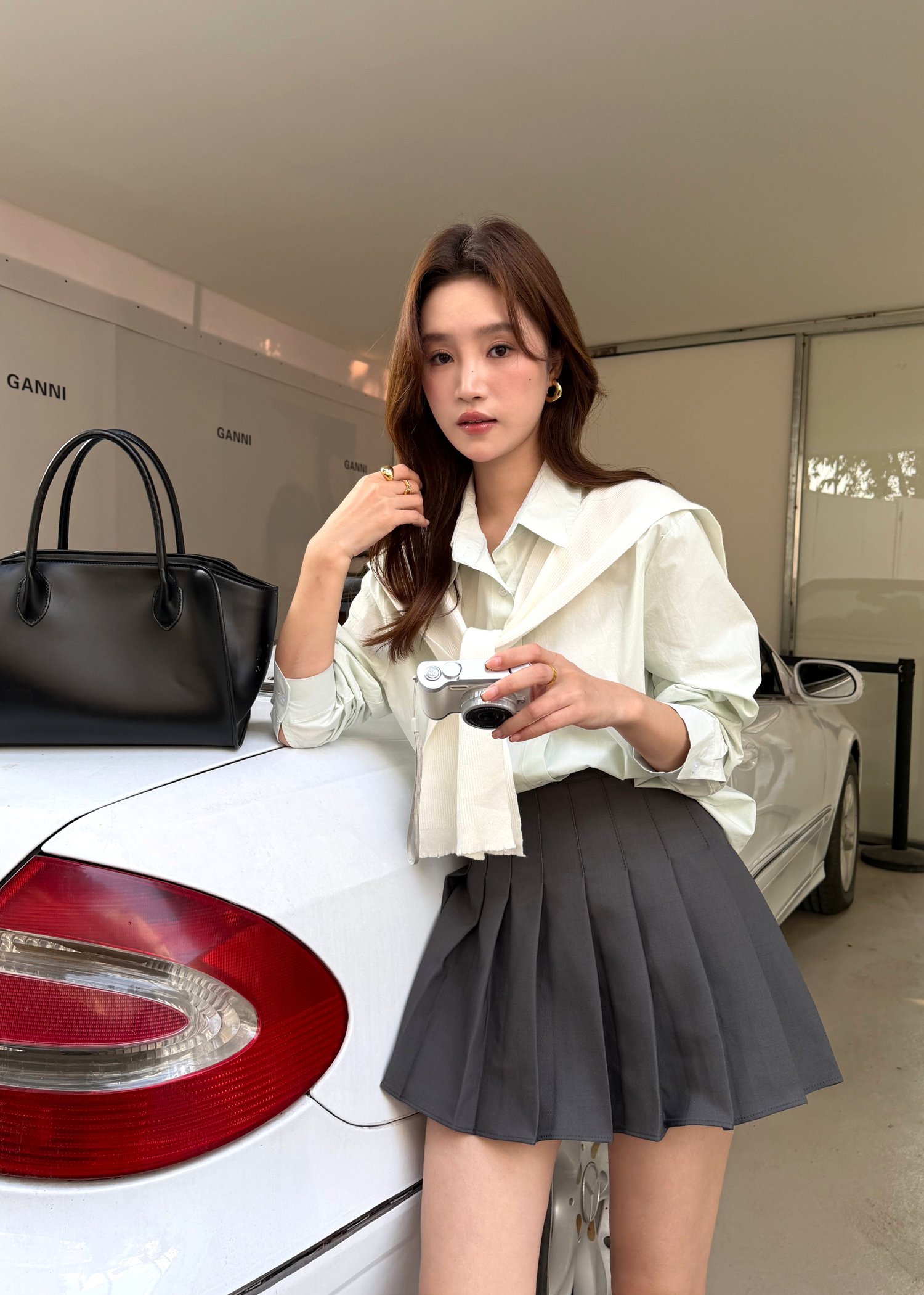 Laure Everyday Blouse in Milk Green