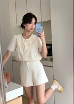 Your Everyday Classic Short in White