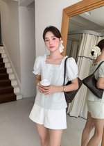 Your Everyday Classic Short in White