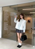 Laure Everyday Blouse in Milk Green