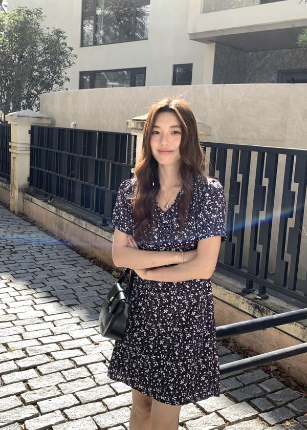 Le' Reve Floral Mini Dress in Black