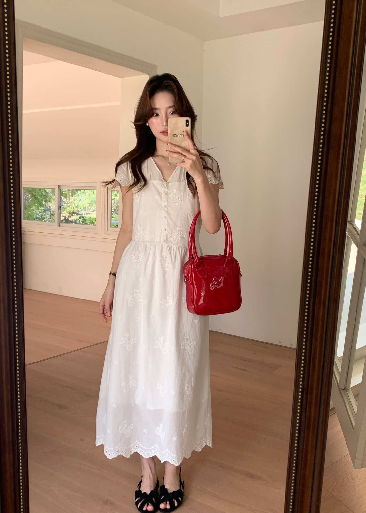 (DEFECT) Elise Embroidery Eyelet Dress in White