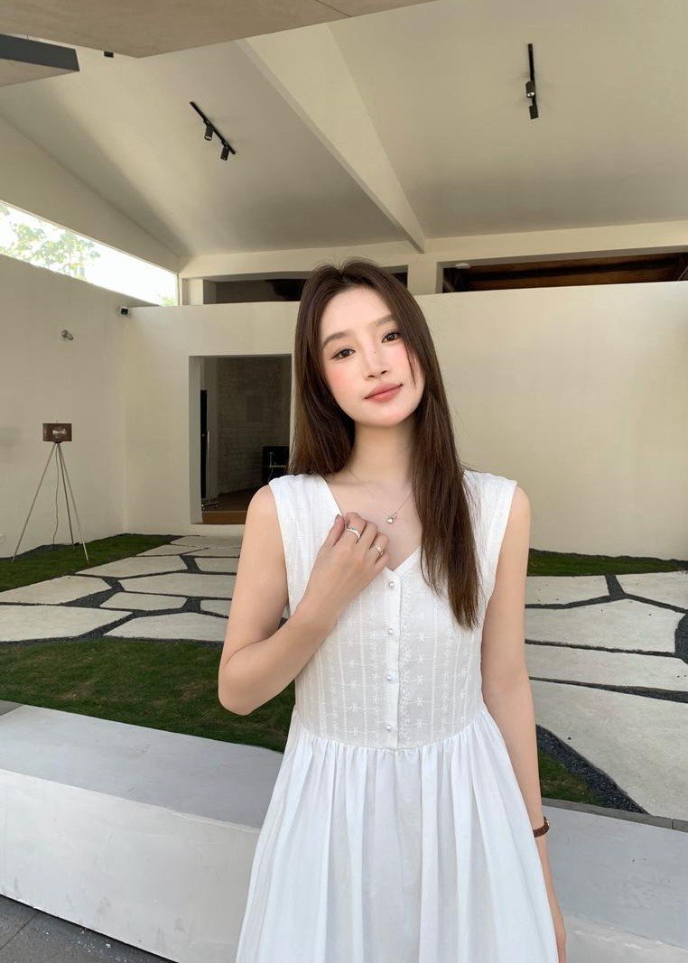 L' Amour Garden Lacey Dress in White