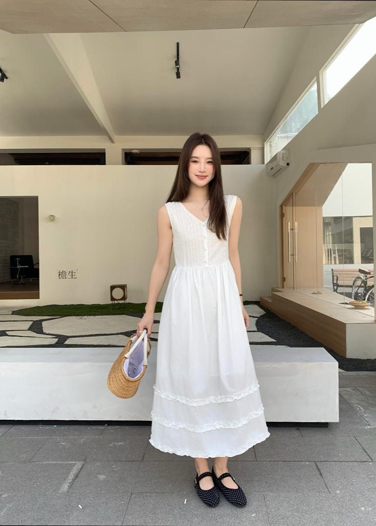 L' Amour Garden Lacey Dress in White