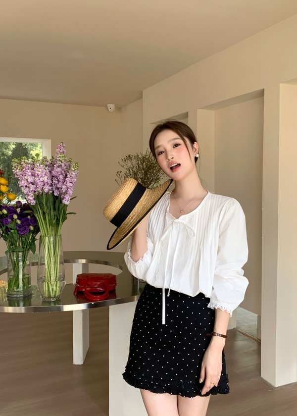 (BACKORDER) Chloe Polka Dot Ruffle Skort in Black