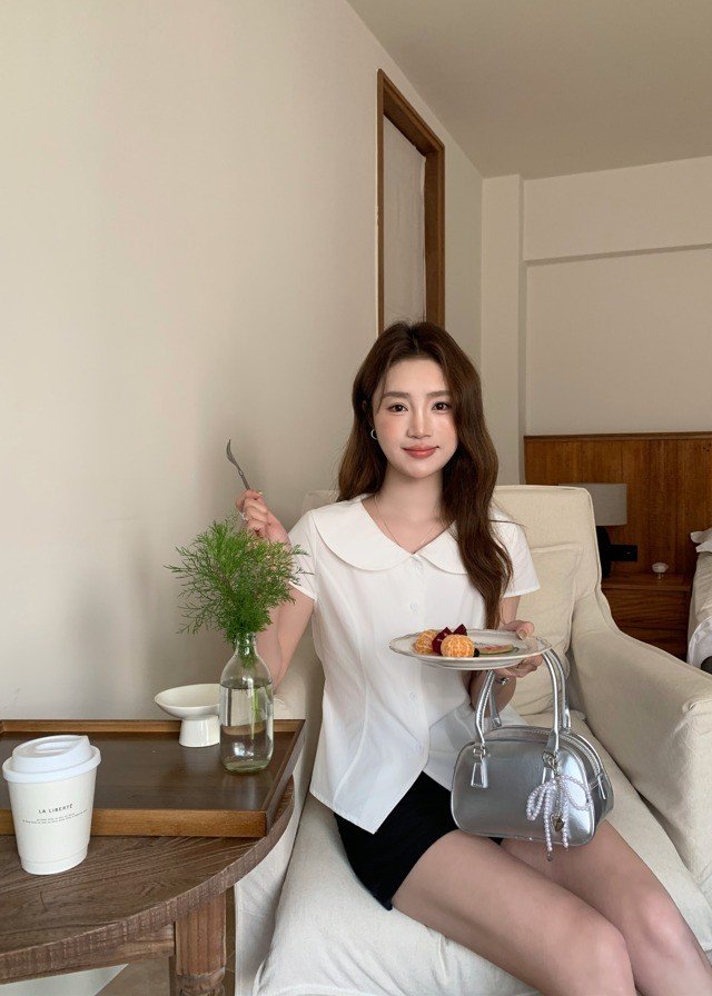 Hazel Collar Top in White