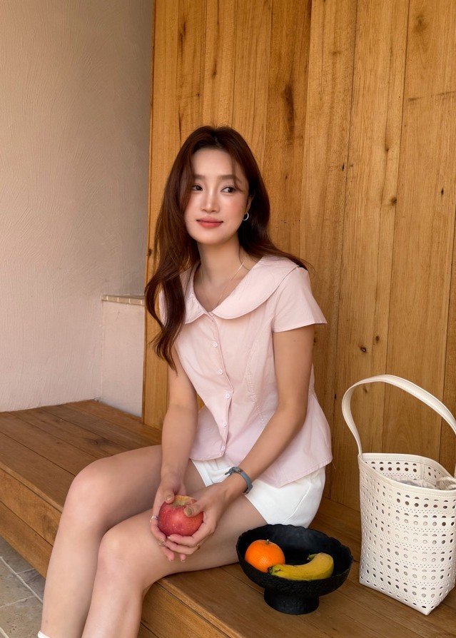 Hazel Collar Top in Pink