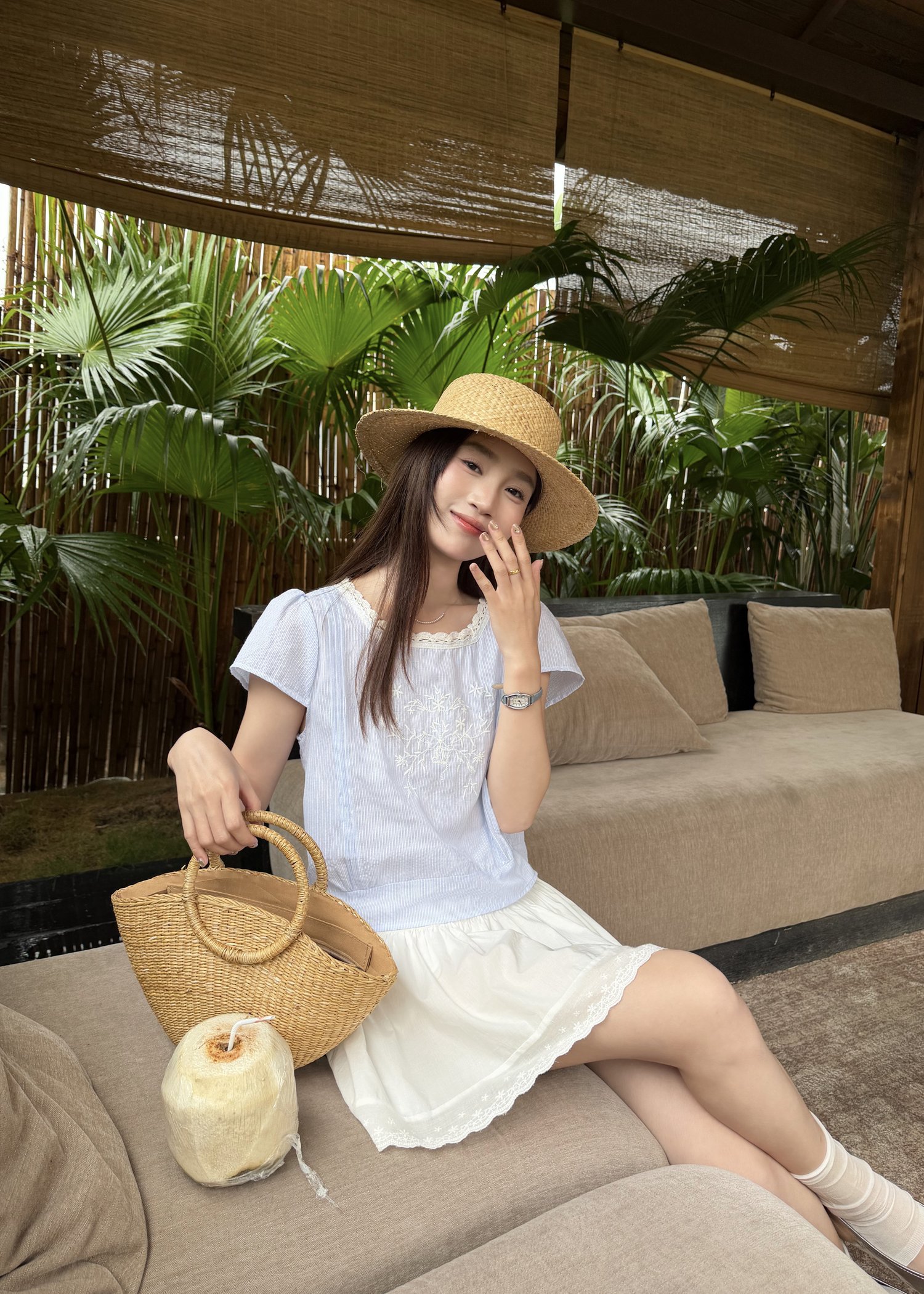 Elise Embroidery Lacey Blouse in Blue