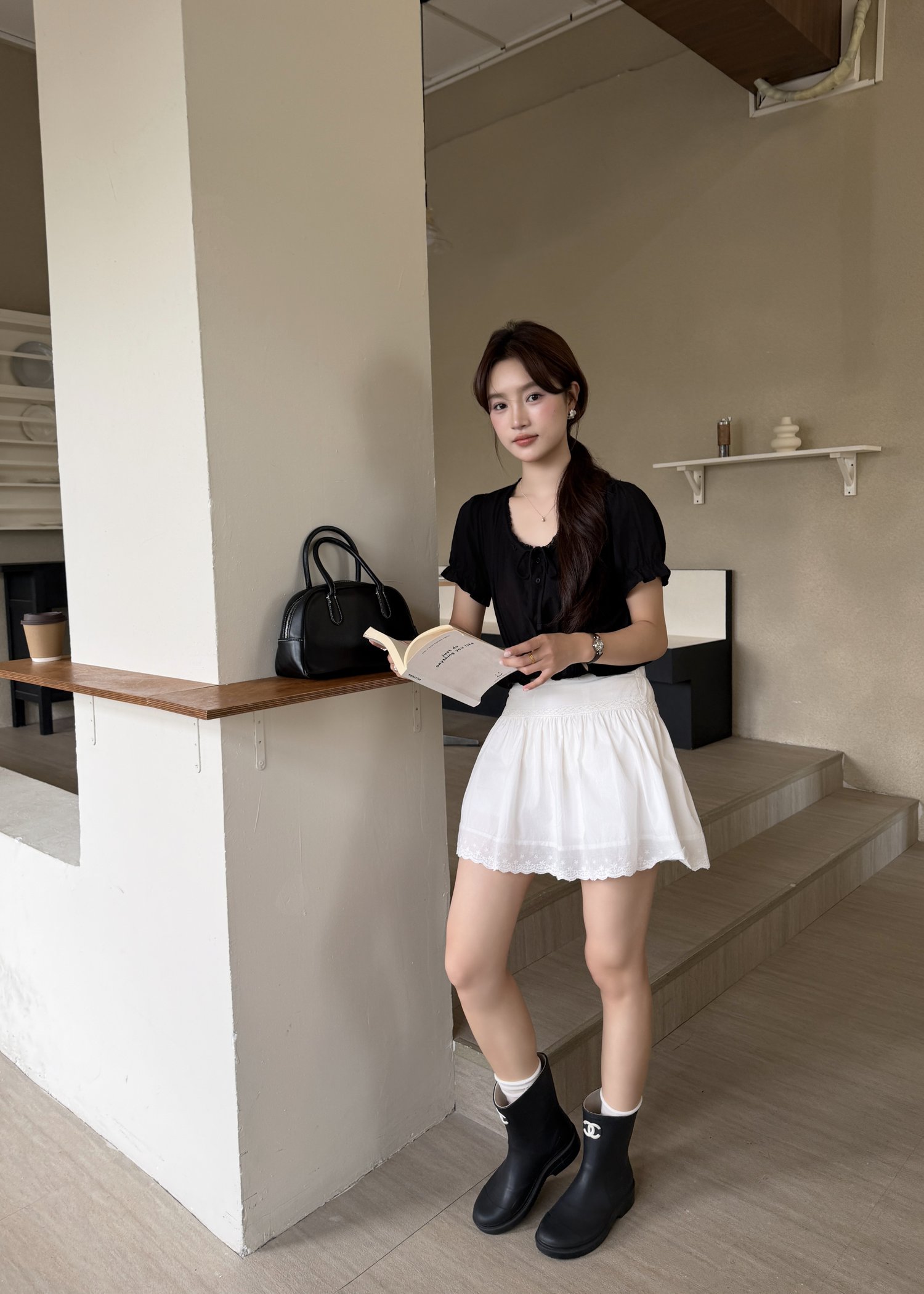 Carol Lacey Blouse in Black