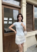 Daphne Buttoned Knit Top in Baby Blue