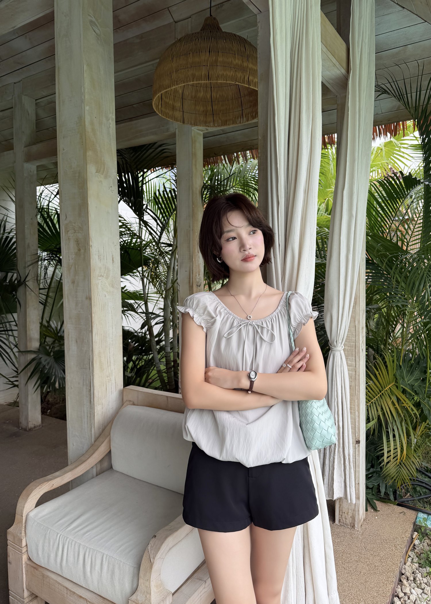 Lana Ribbon Puffy Top in Taupe