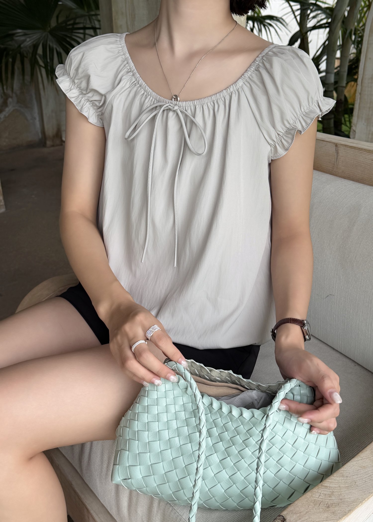Lana Ribbon Puffy Top in Taupe