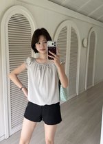 Lana Ribbon Puffy Top in Taupe