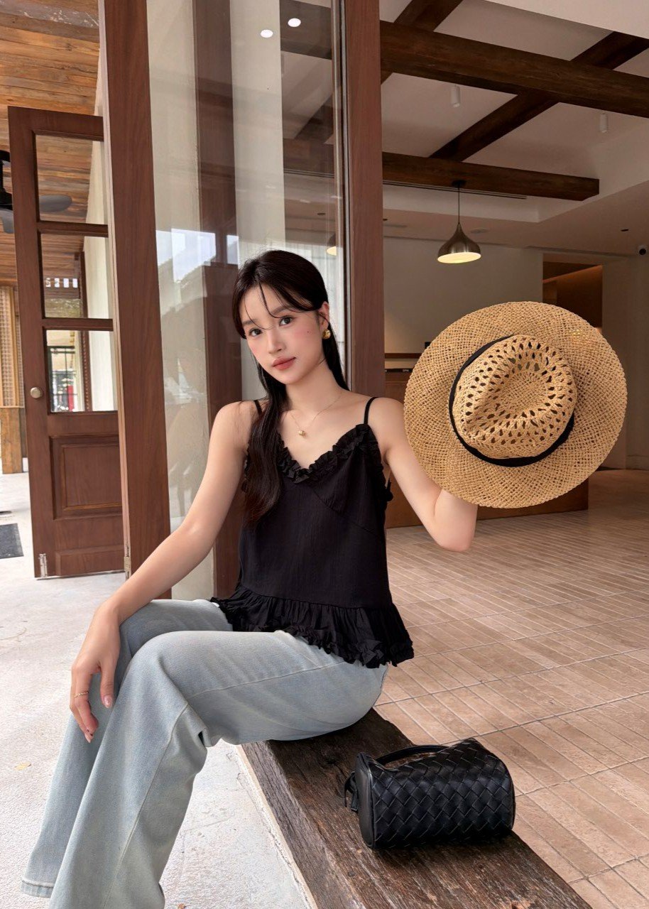 Kathy Ruffle Cami Top in Black