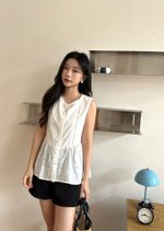 Yeon Floral Lacey Top in White